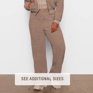 Skims NWT Teddy Track Pant Desert